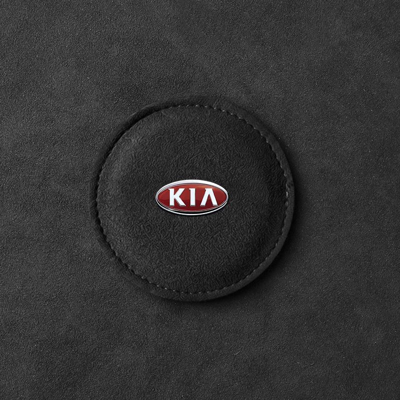 

1 шт. 2025 Модный Новый Подстаканник Коврик PU Кожаный Слот Нескользящий Коврик Подставка Для KIA K5 K9 Sorento Ceed Sportage Carnival Stinger Forte Niro Cadenza 1pcs чёрный
