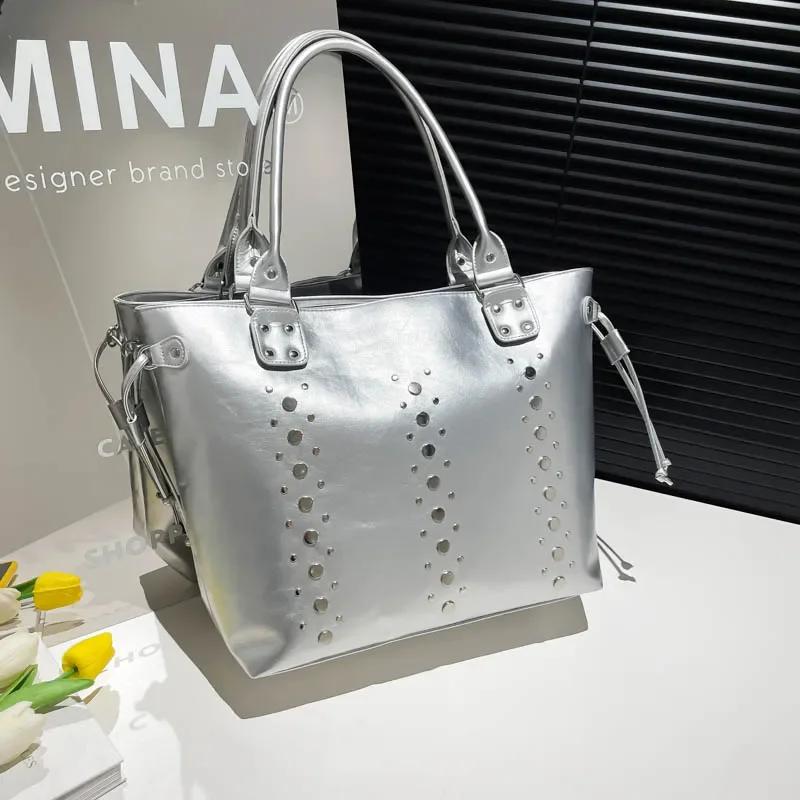Fashion Large Capacity Rivets Solid PU Design Tote Bags for Women 2026 New Stylish Versatile Popular Commute Style Shoulder Bags