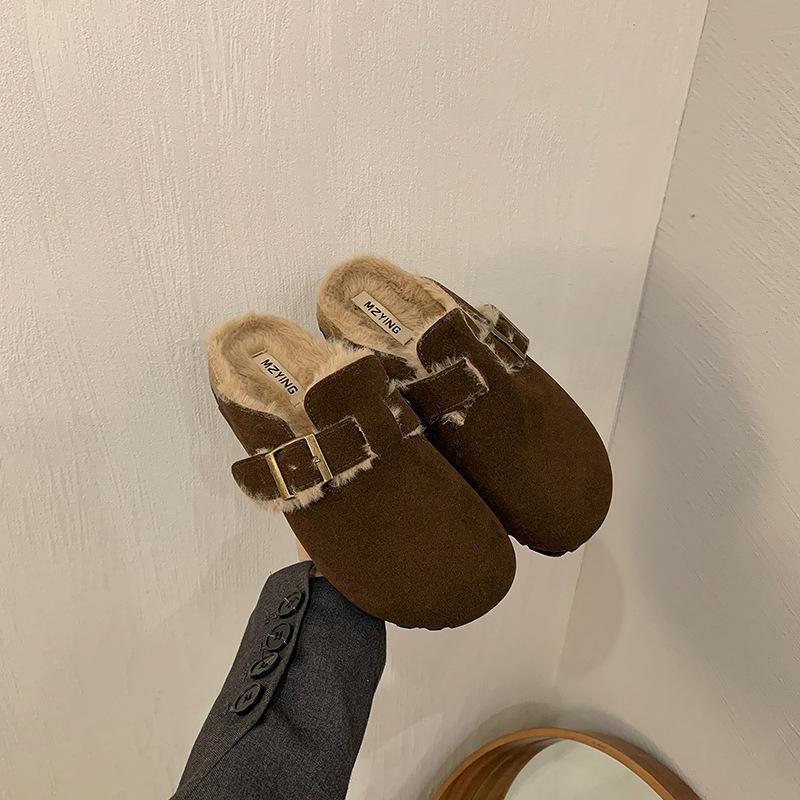 

One-pedal thick-soled velvet Boken shoes for women in the autumn and winter of 2025, new belt buckle, bag head, fluffy slippers for women, large size. 41