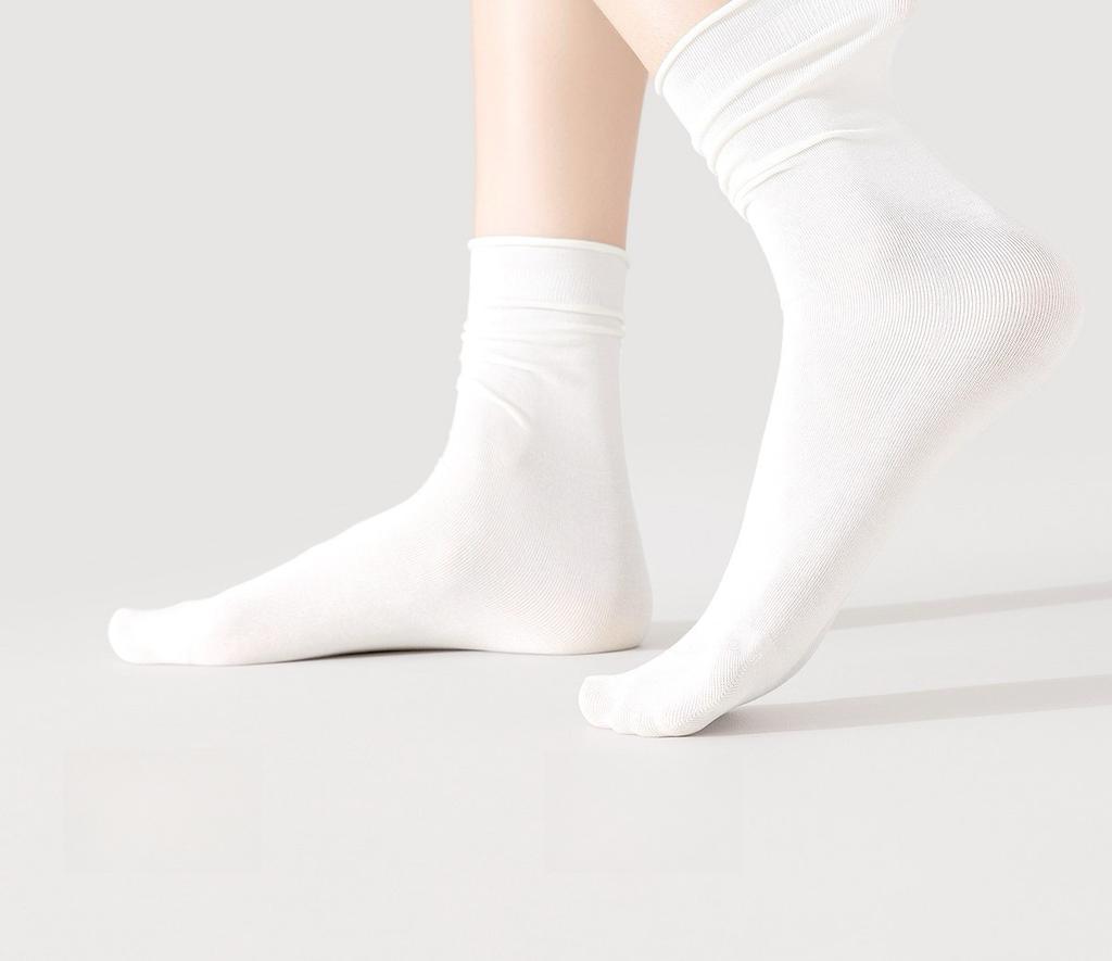10 Pairs Thin Ice Silk Women's Long Tube Socks Summer Cool Mid Calf Socks Black and White Ice Ice Socks Pile Pile Ladies' Socks