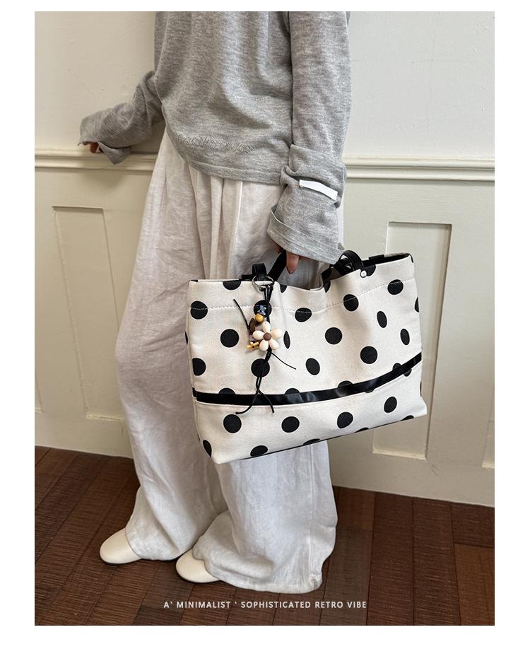 2026 New Korean Casual Polka Dot Tote: Versatile, Large-Capacity Underarm Shoulder Bag