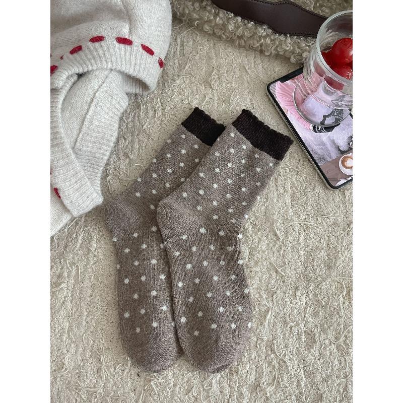 Winter Coffee-colored Autumn and Winter Thickened Warm Wool Socks, Women's Black Fungus Edge Boneless Pile Socks