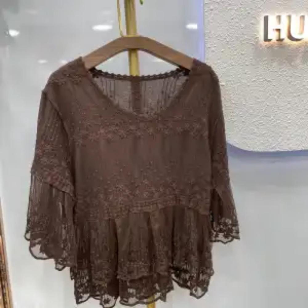 Elegant Fashion Women's Round Neck Lace Patchwork Tops Summer New Loose Casual Solid Color Half Sleeve T-shirt Female Clothing