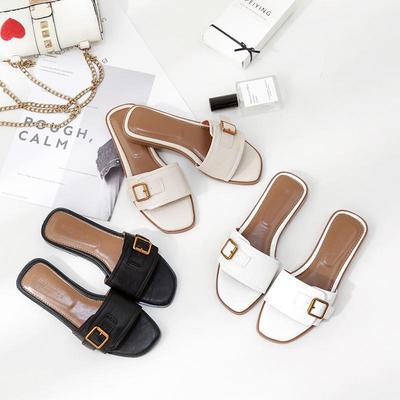 2024 Women's Summer Chic Hong Kong Style Flat Sandals - Celebrity-Inspired Flip Flops for Outdoor Wear