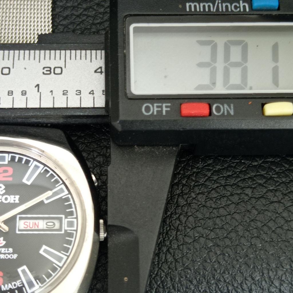JAPAN VINTAGE RICOH R31 AUTOMATIC MENS BLACK COLOR DIAL WATCH a707686-1