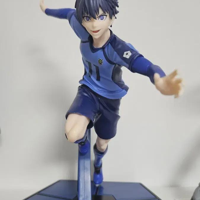 

Фигурка Blue Rock Banpresto Исаги Ёичи