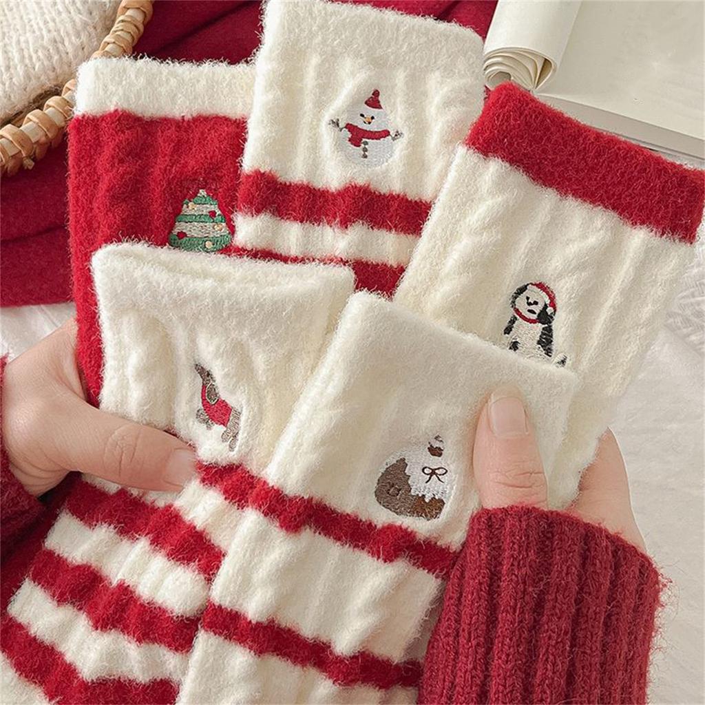 Coral Fleece Socks For Women In Winter, Thickened And Warm Red Christmas Socks With Added Fleece