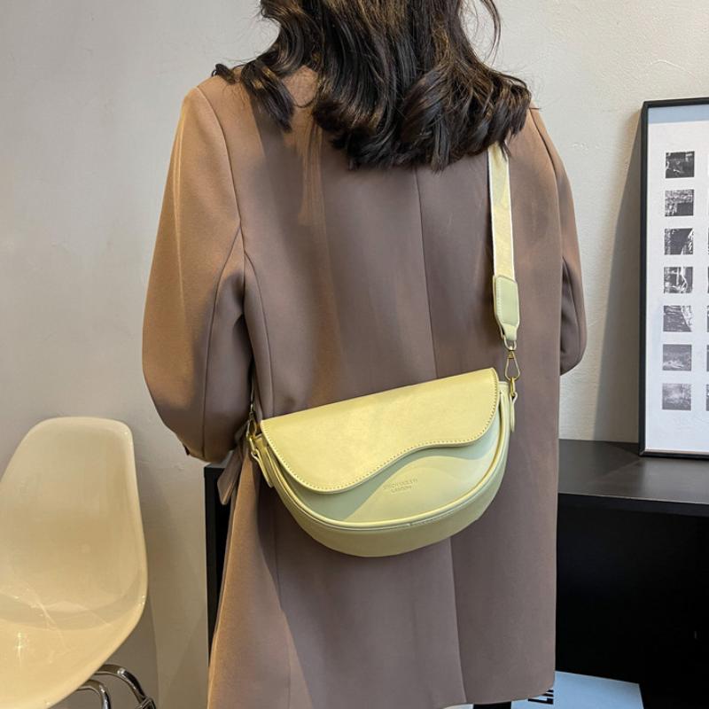 Women's PU Retro Luxury Solid Color Small Shoulder Bag Fashion Simple Underarm Handbag for Femele Travel Crossbody