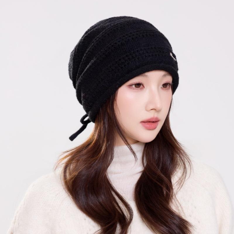 Winter new lazy wind loose stack hat women's versatile face small thickened warm knitted hat