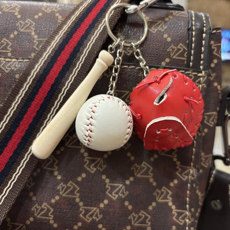 Fashion Sports Series Creative Keychain Glove Baseball Bat PU Leather Baseball Keyring Sport Keychain Mini Baseball Gift