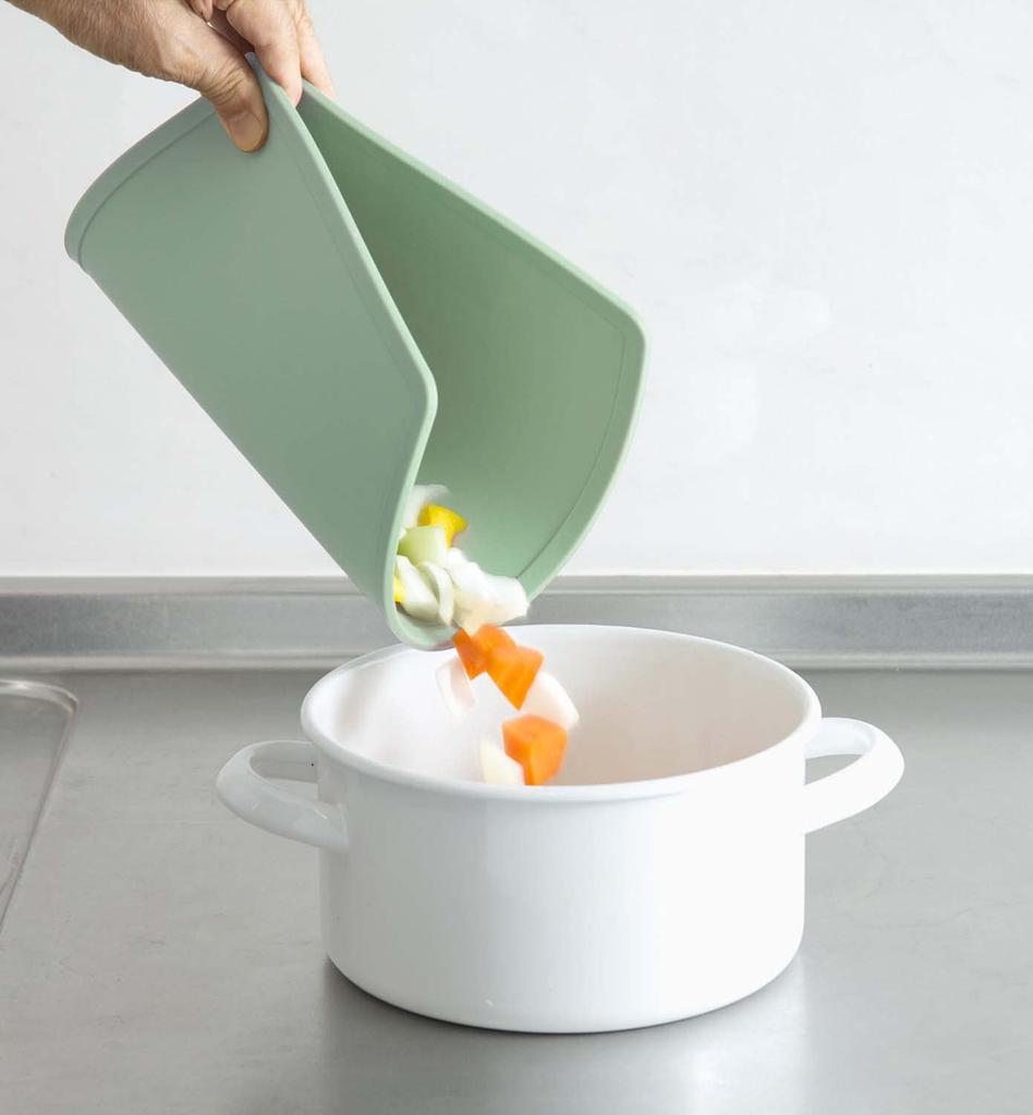 TONBO Shinki Gosei Tombo Cutting Board Soft Antibacterial Ag Scratch Resistant Dishwasher Safe Green Width 34 x Depth 24 x Thickness cm Outdoor