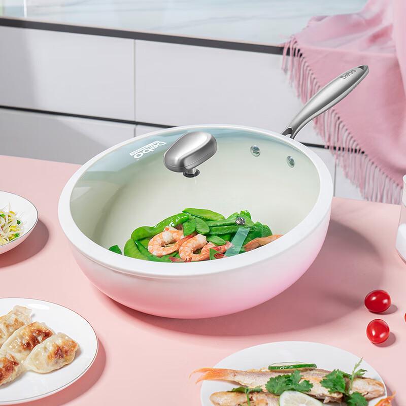 

Debo Kat Non-Stick Titanium Aluminum Frying Pan