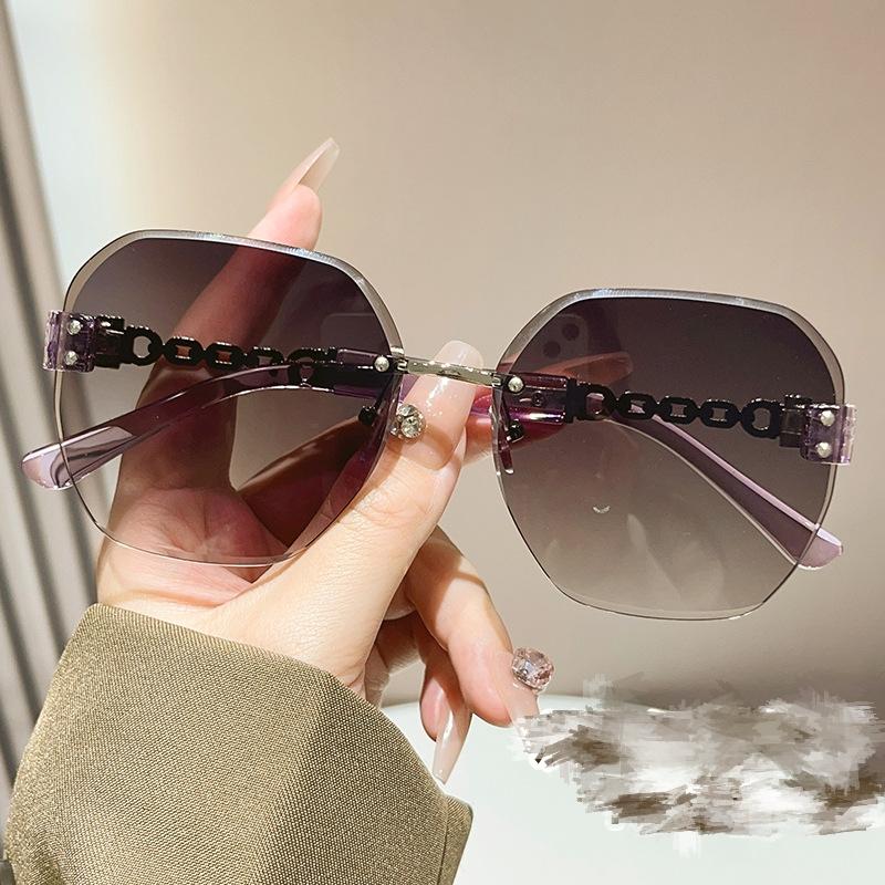 New Frameless Women's Outdoor Sunglasses, Trendy and Fashionable, UV Resistant Sunglasses