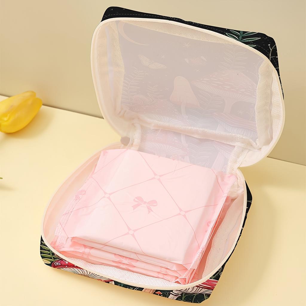 1 pc Mushroom pattern printed sanitary napkin storage bag, women's lightweight tissue bag, sanitary tissue bag