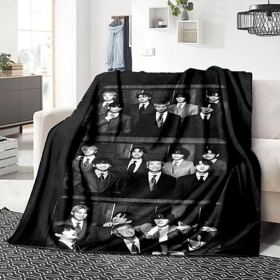 1Pc Group Portrait Black White Blanket Soft Throw Blanket For Home Bedroom Bed Sofa Travel Office Solid Christmas Blanket