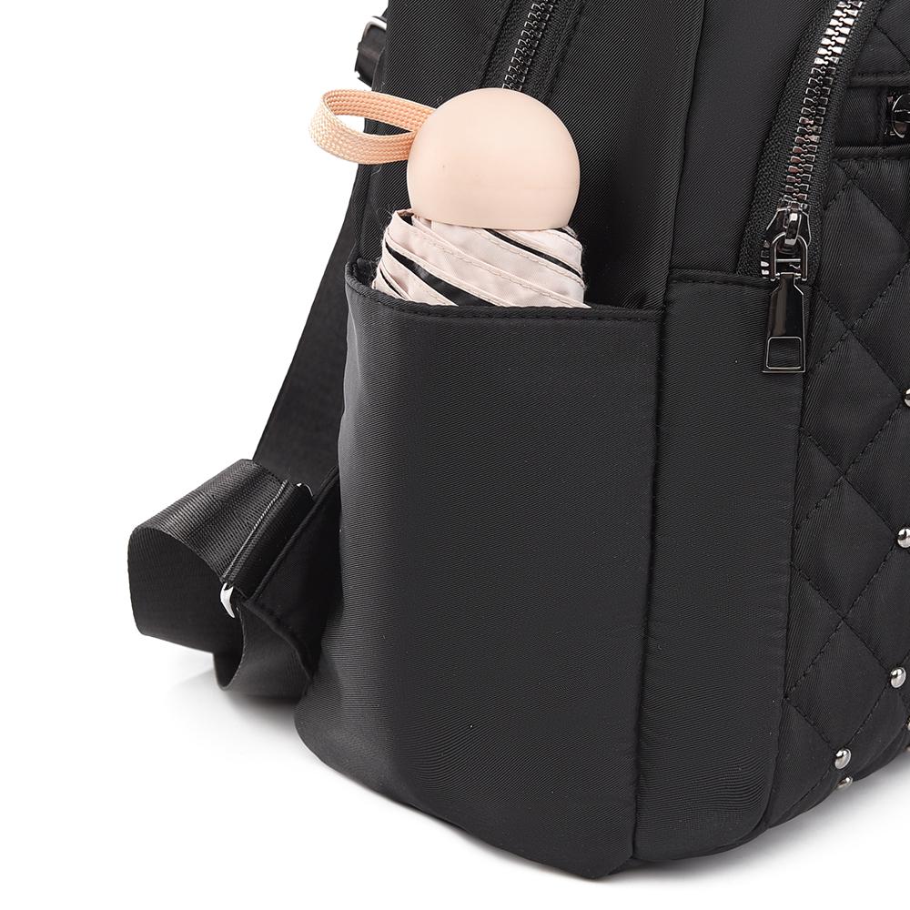 Women's Large Capacity Backpack Rhomboid Rivet Backpack