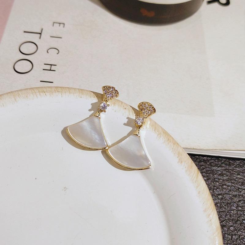 Korean Style Shell Fan Shape Earrings Fashion Simple Elegant Jewelry