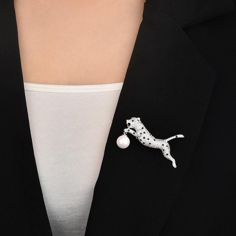 Senior brosjer blomst blad brosje pins for kvinner dress anheng mote brosjer smykker