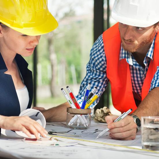 

6-in-1 Multitool Pen Multi-Functional Pen with Ruler Level Gauge Ballpoint Pen Stylus Pen Screwdriver Christmas Gadget Gift for Men Dad Husband B чорний