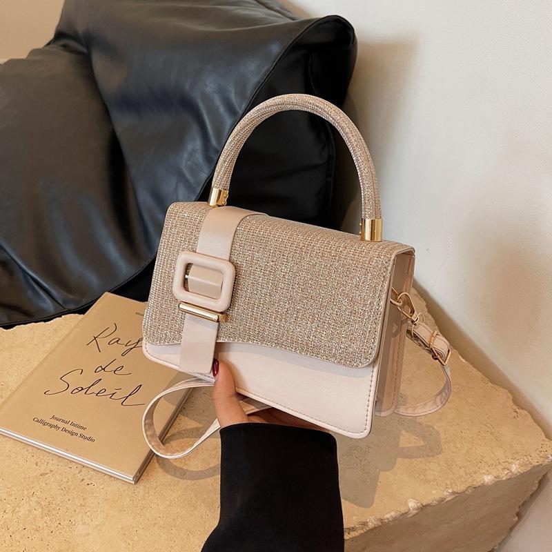Commuter Fashion Texture Handbag 2025 Early Autumn New Foreign Style Versatile Korean Version Single Shoulder Messenger Bag Small Square Bag Tide