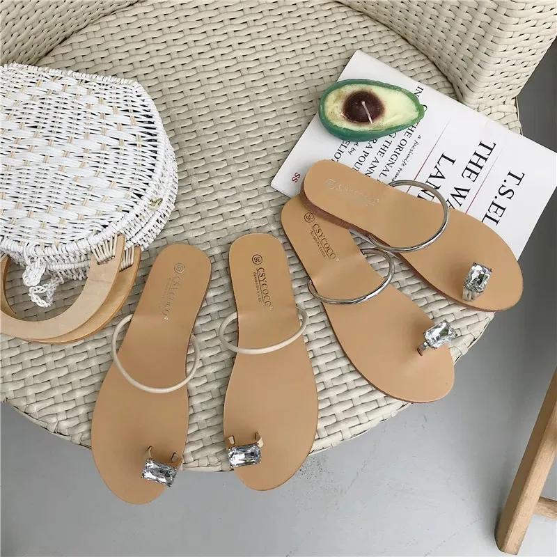 Fashion Women's Summer Toe Slippers, Fashionable and Simple, Slim with Rhinestones, Flat Bottomed, Clip on Sandals for Women