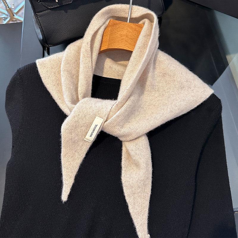 British Korean Triangle Scarf Niche 100% Wool Triangular Scarf Women Headscarf Knitted Scarf Multi-functional Warm Knitted Scarf