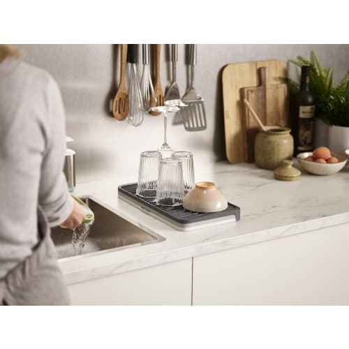 [Authentic] Joseph Joseph Expandable Polypropylene Tear Drainer, Gray, One Size