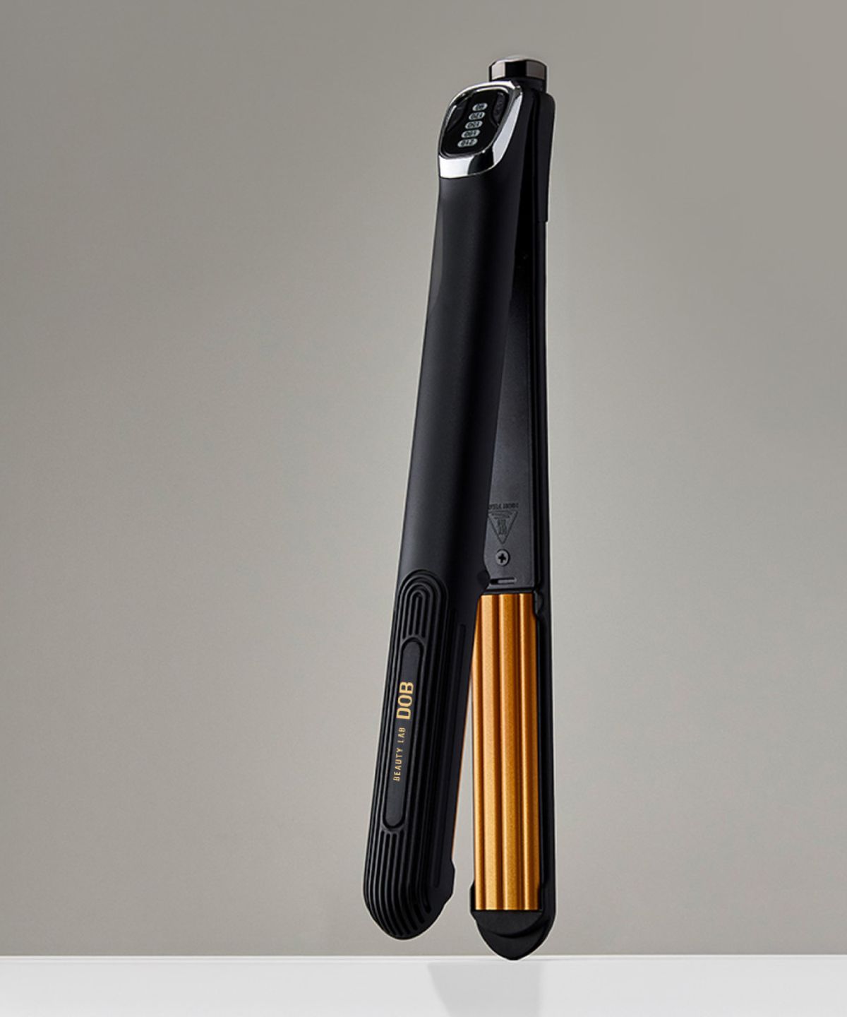 Deep Touch Phantom Plus Groove D Volume Hair Iron Free Voltage Wavy titanium