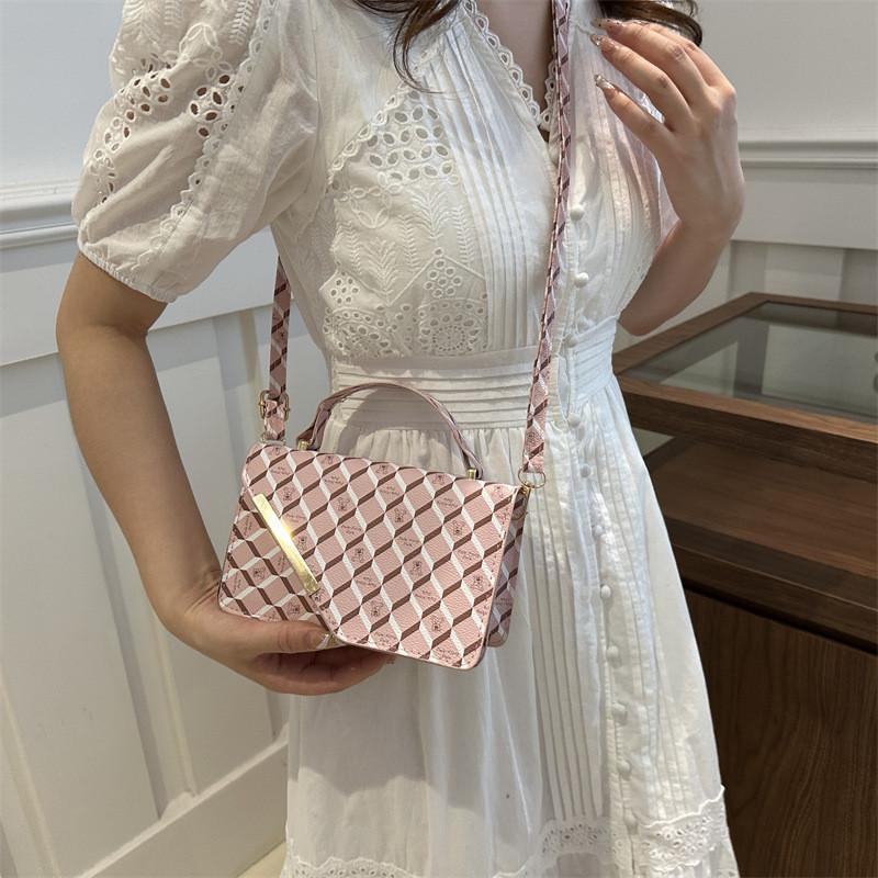 Vintage Chic Pu Shoulder Bag Small Square Crossbody Bag For Women In Trendy Colors