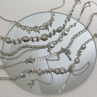 1 PEZZO Collane con Ciondolo di Cristallo Y2K Moda Colore Argento Collana Pendente per Donne Ragazze Catena Clavicola Gioielli di Lusso Leggero