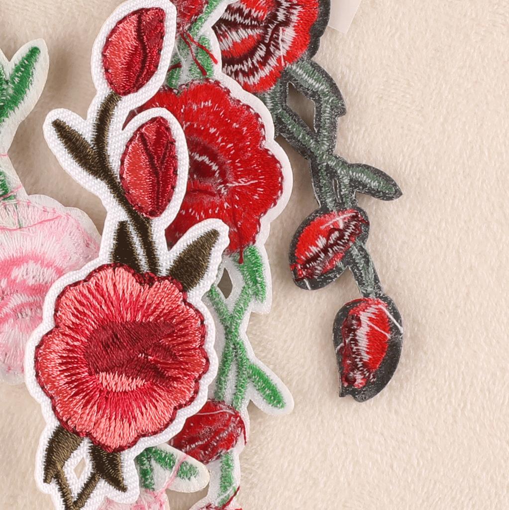 Vyšívaná nášivka růže oděvní doplňky ručně vyráběné DIY samolepka nášivka evropský a americký styl vyšívaná látková nášivka