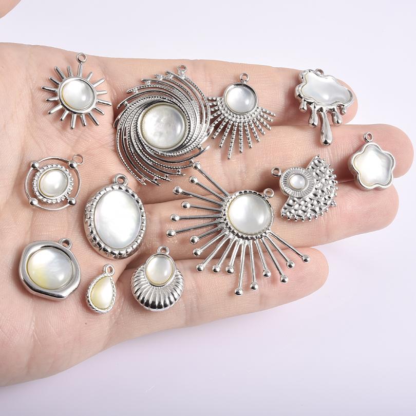 2pcs/Lot Geometric Stainless Steel Spiral Heart Oval Silver Color Charms For Jewelry Making Bulk Handmade Necklace DIY Pendants