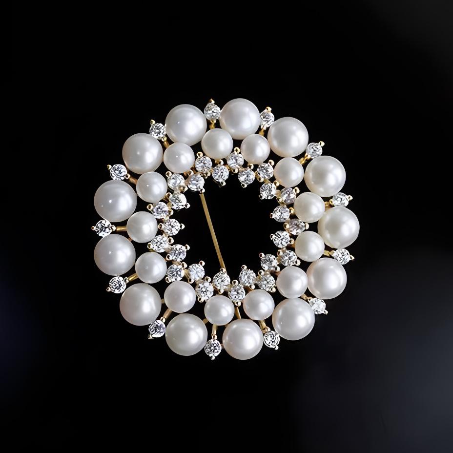 Highend Exquisite Wreath Pearl Brooch Luxury Design Accessory For Women