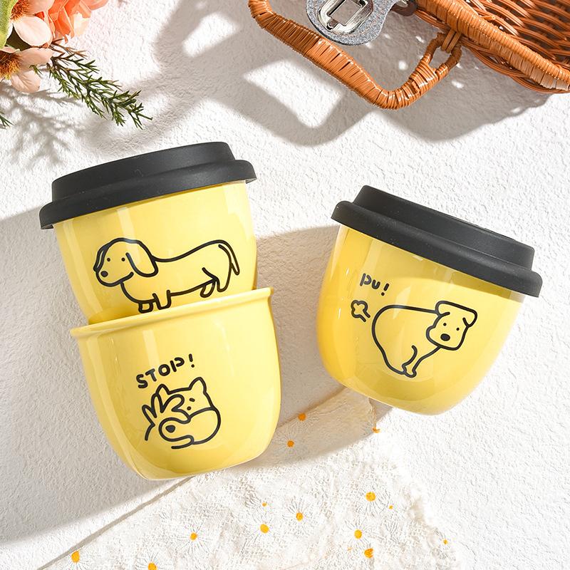 Yellow Hand Holding Cup Ceramic with Lid Drinking Coffee Cup Boy Gift Funny Couple Doodle Puppy Small Cup