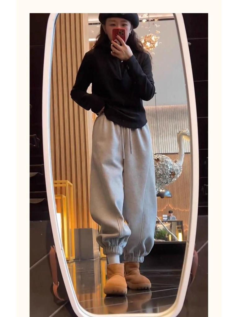 Fleece-Lined High-Waisted Tapered Women's Pants: Plus Size, Loose Fit, Versatile, Thick, Warm, Casual Autumn/Winter Sweatpants.