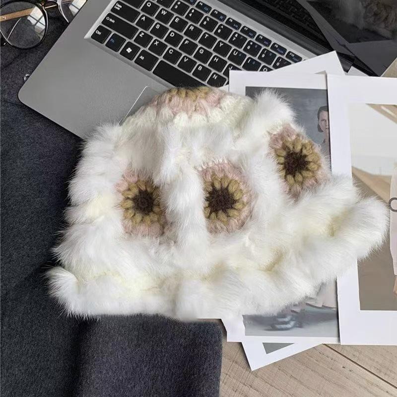 Neuer echter Kaninchenfell-Wollhut Damen Herbst und Winter niedlicher Plüsch warmer Löwenhut handgefertigt, um ein kleines Gesicht zu zeigen