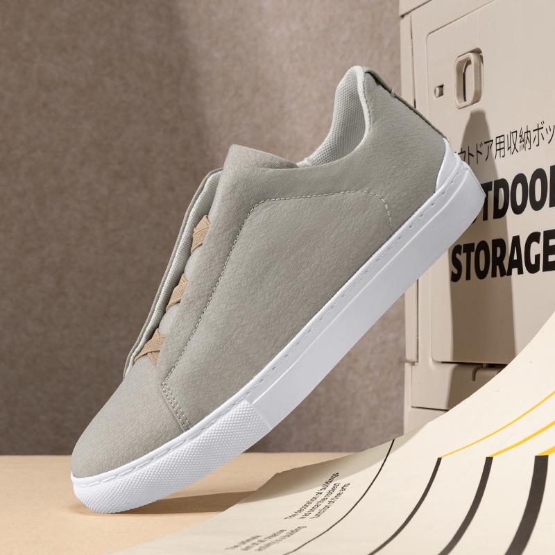 Nuove Scarpe in Tela Senza Lacci Taglie Forti: Sneakers Sportive Casual alla Moda in Stile Europeo per Uomo