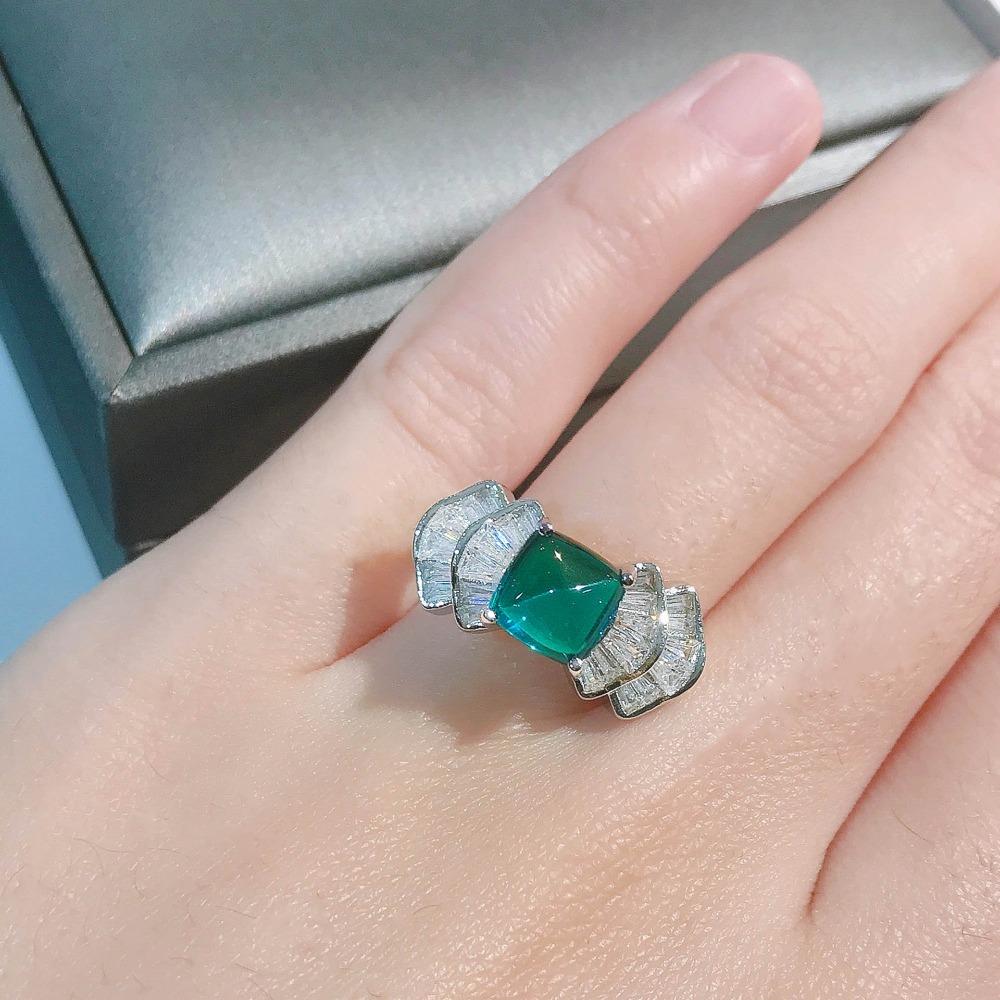 Women Open Ring Simulated Colombian Cultivated Emerald Sugar Loaf Design Adjustable Fashion Jewelry Gift adjustable