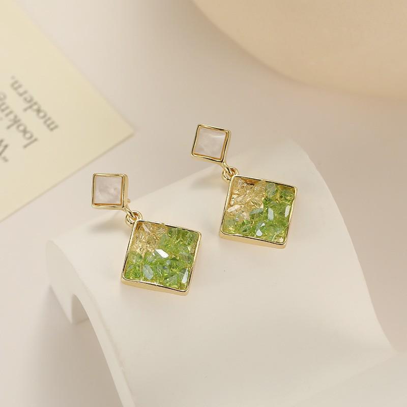 2023 Frühling/Sommer Farbverlauf Kristallblumen-Ohrringe: Süßes, von Feen inspiriertes Design mit Diamantakzenten