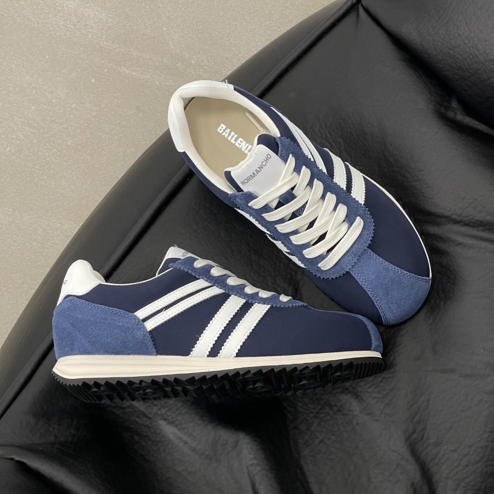 In the autumn of 2025, the new flat-bottomed color matching Dexun Forrest Gump shoes are versatile, casual sports jogging women's shoes.