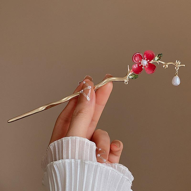 Chinese Retro Style Three-dimensional Flower Butterfly Alloy Women's Hairpin Long Tassel Chain Hanfu Updo Hair Clip Headwear