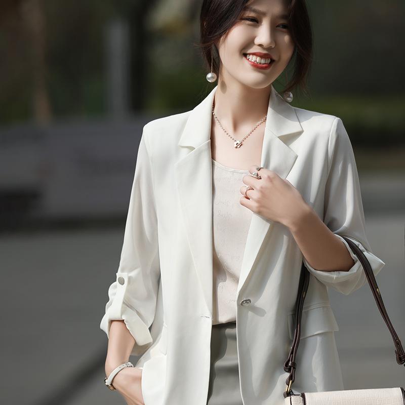 

Кнопка Секция Уксусной Кислоты Маленький Костюм для Женского Лета Драпированный Гладкий Универсальный Топ Повседневный и Высококлассный Пиджак M