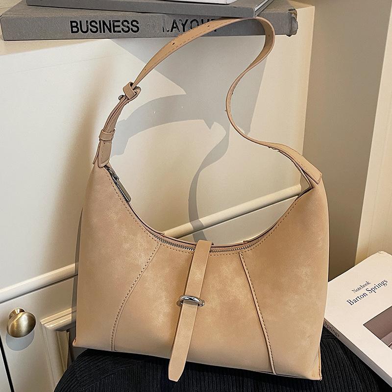 Vintage casual large capacity suede underarm bag autumn new matte commuter fashion shoulder bag crescent bag