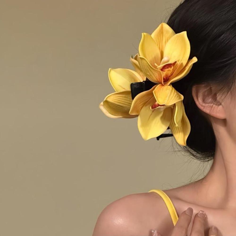 Acrylic Yulan Flower Hair Claw Elegant Women Hair Accessories Party Magnolia Shark Clip Summer