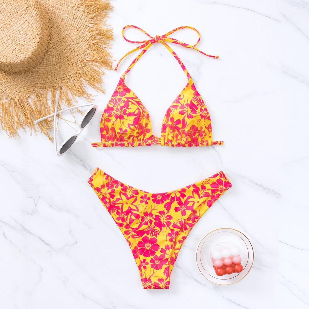 2024 Sexy Bikiny s trojúhelníkovým potiskem: Přeshraniční evropský a americký styl se zavazovacím designem