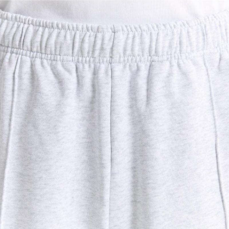 New Balance Shorts Kqj Nbnve21053 16 Public Essential Pin Tuck 5 Part Shorts  Sta
