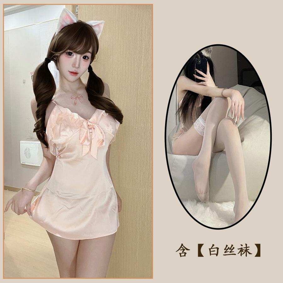 Sexy Lingerie French Sexy Nightdress Deep V Suspender Lotus Leaf Lace Pure Desire Wind Bow Halter Pajamas