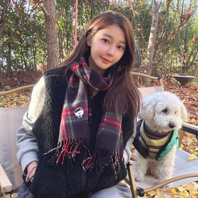 

beyondcloset New Parisian Dog Wappen Basic Muffler Red FREE