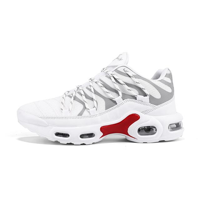 

Высококачественные мужские модные повседневные кроссовки с сеткой, летние дышащие мужские туфли, легкие удобные нескользящие кроссовки 42 белый