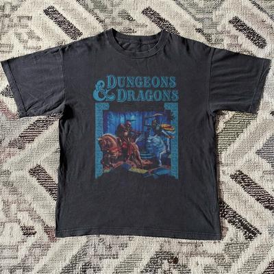 Dungeons Amp Dragons Vintage Style Unisex TShirt Size S5XL Unisex T-Shirt